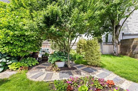 $999,000 | 368 7th Street, Unit 1, Jersey City, NJ 07302