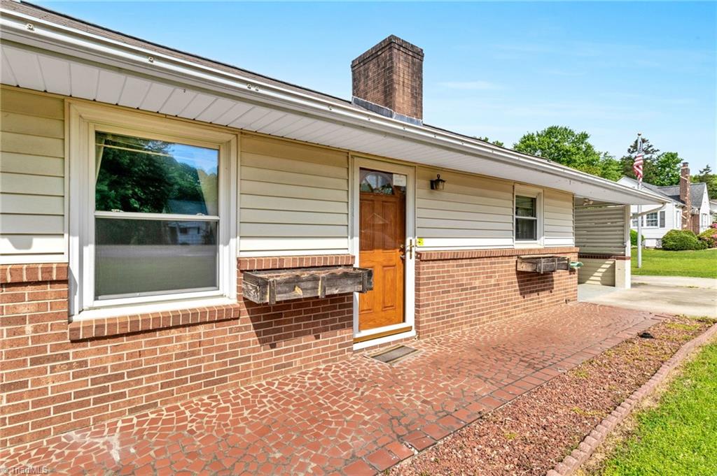 4186 Ebert Road Winston-Salem, NC 27127 - Photo 4 of 29 Gallery Image 4