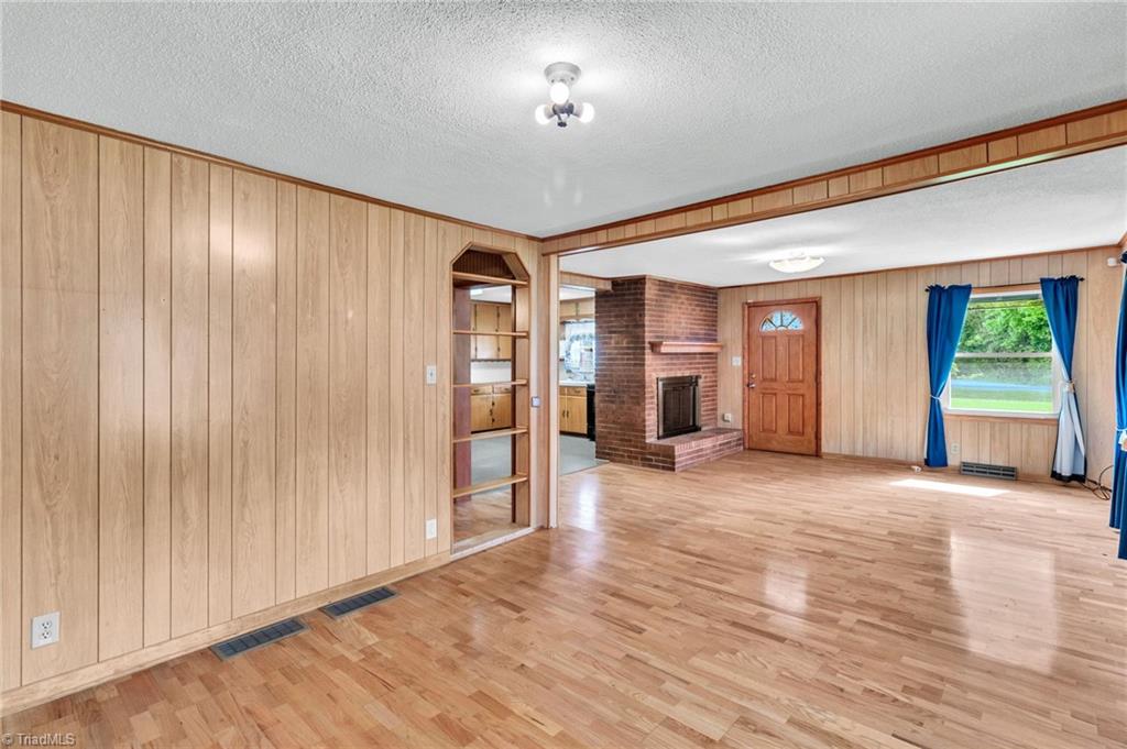 4186 Ebert Road Winston-Salem, NC 27127 - Photo 8 of 29 Gallery Image 8
