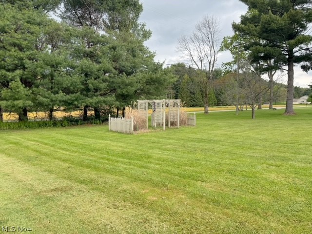 2431 Pleasant Valley Road Northeast New Philadelphia, OH 44663 - Photo 33 of 34