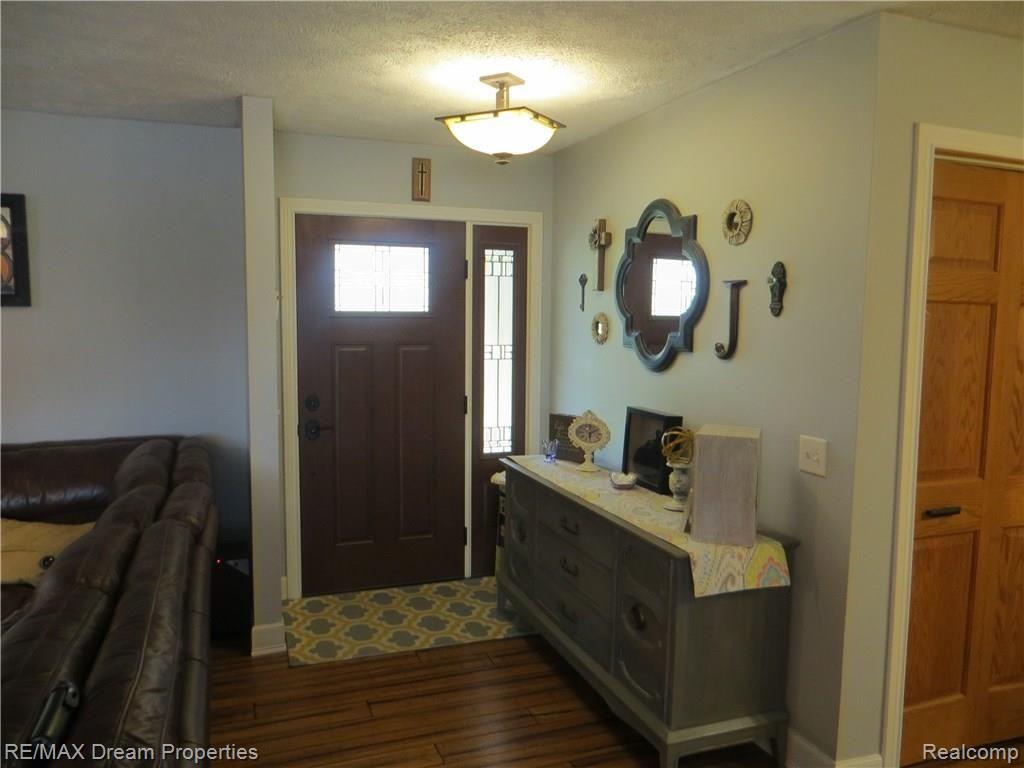 7095 Colonial Way Howell, MI 48855 - Photo 48 of 61 015.JPG