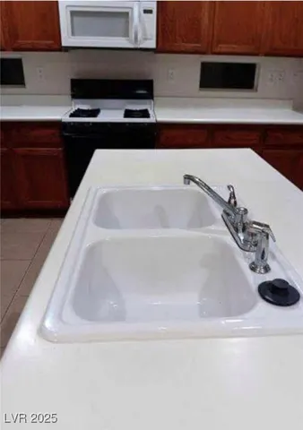 $629,900 | 3608 Tundra Swan Street, Las Vegas, NV 89122