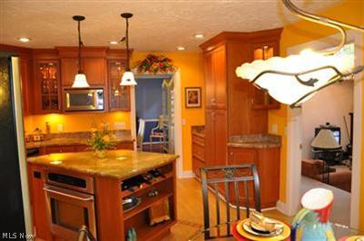 8273 Chagrin Road Chagrin Falls, OH 44023 - Photo 6 of 25 Gallery Image 6
