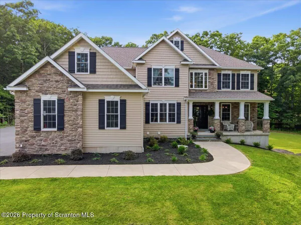 $999,999 | 1030 Scenic Drive, Clarks Summit, PA 18411