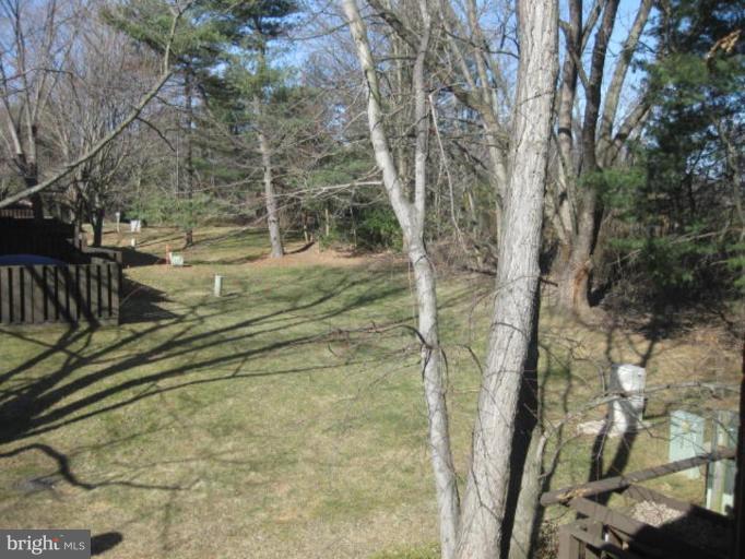 1321 Northgate Square Reston, VA 20190 - Photo 9 of 27 Wooded Serenity!