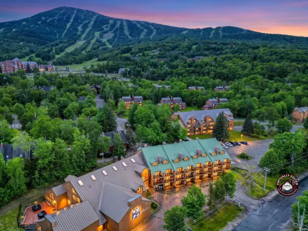 $275,000 | 265 Sugar Tree, Unit 265, Carrabassett Valley, ME 04947