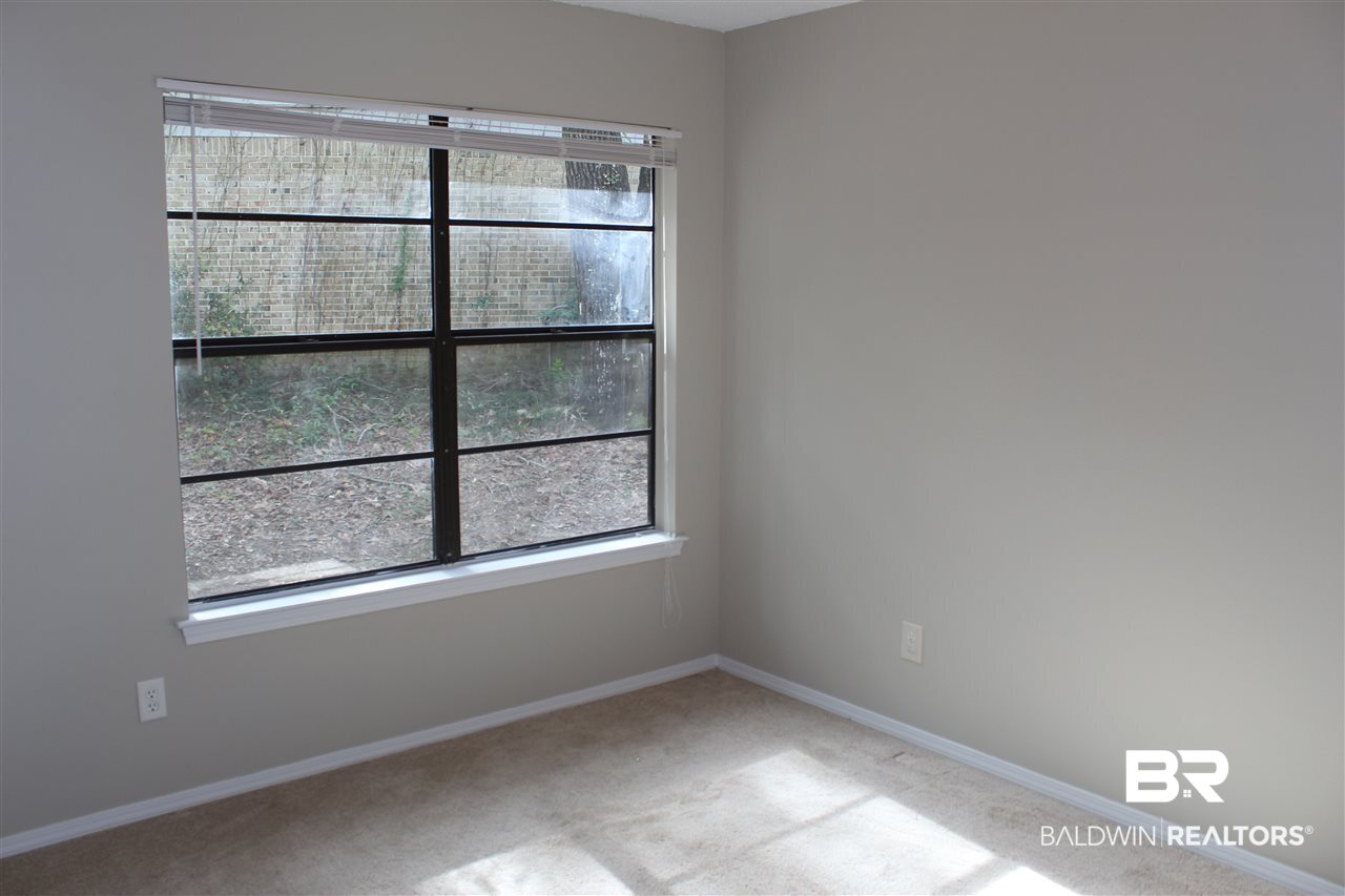 1833 Spring Brook Court Mobile, AL 36609 - Photo 8 of 12
