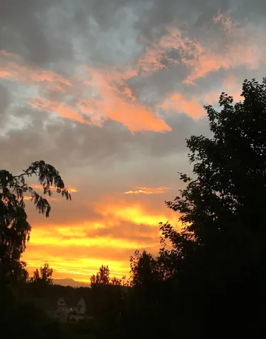 $759,900 | 486 Webbs Mills Road, Raymond, ME 04071