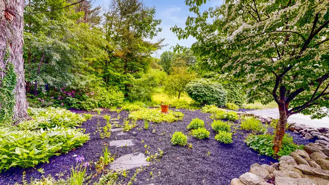 $759,900 | 486 Webbs Mills Road, Raymond, ME 04071