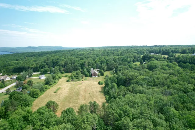 $759,900 | 486 Webbs Mills Road, Raymond, ME 04071