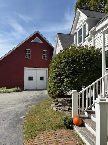 $759,900 | 486 Webbs Mills Road, Raymond, ME 04071