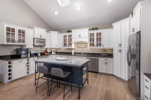 $2,395,000 | 2035-41 Mango Glen, Vista, CA 92084