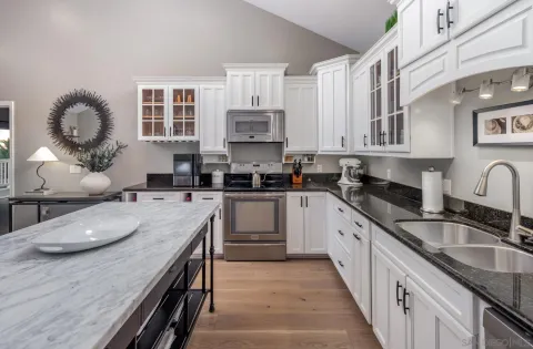 $2,395,000 | 2035-41 Mango Glen, Vista, CA 92084