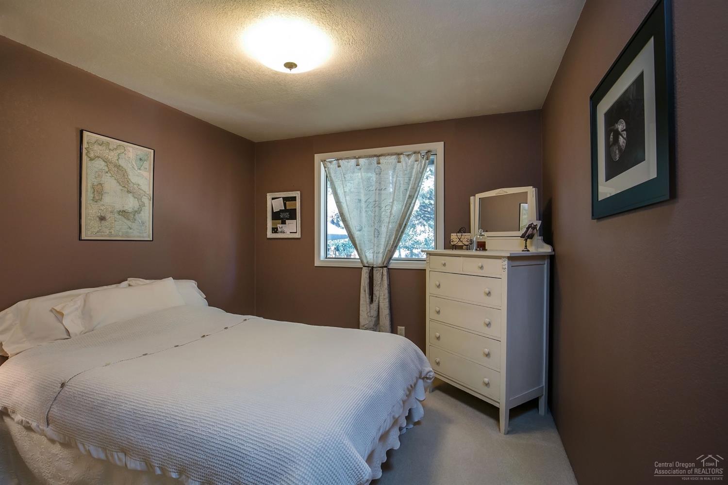 61175 Benham Road Bend, OR 97702 - Photo 18 of 25 Additional Photo
