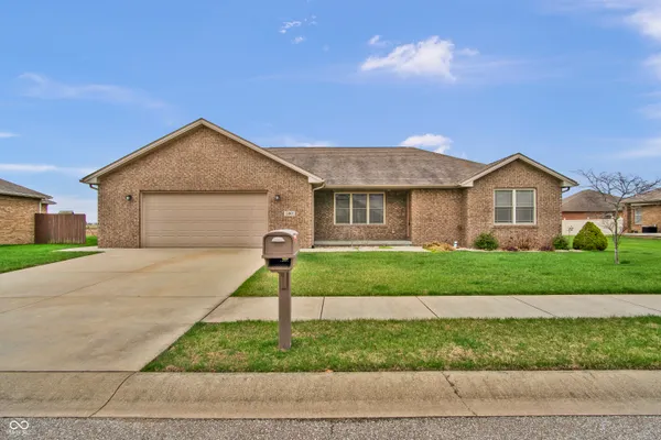 $325,000 | 5961 Moonlight Court, Seymour, IN 47274