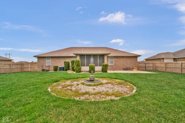 $325,000 | 5961 Moonlight Court, Seymour, IN 47274