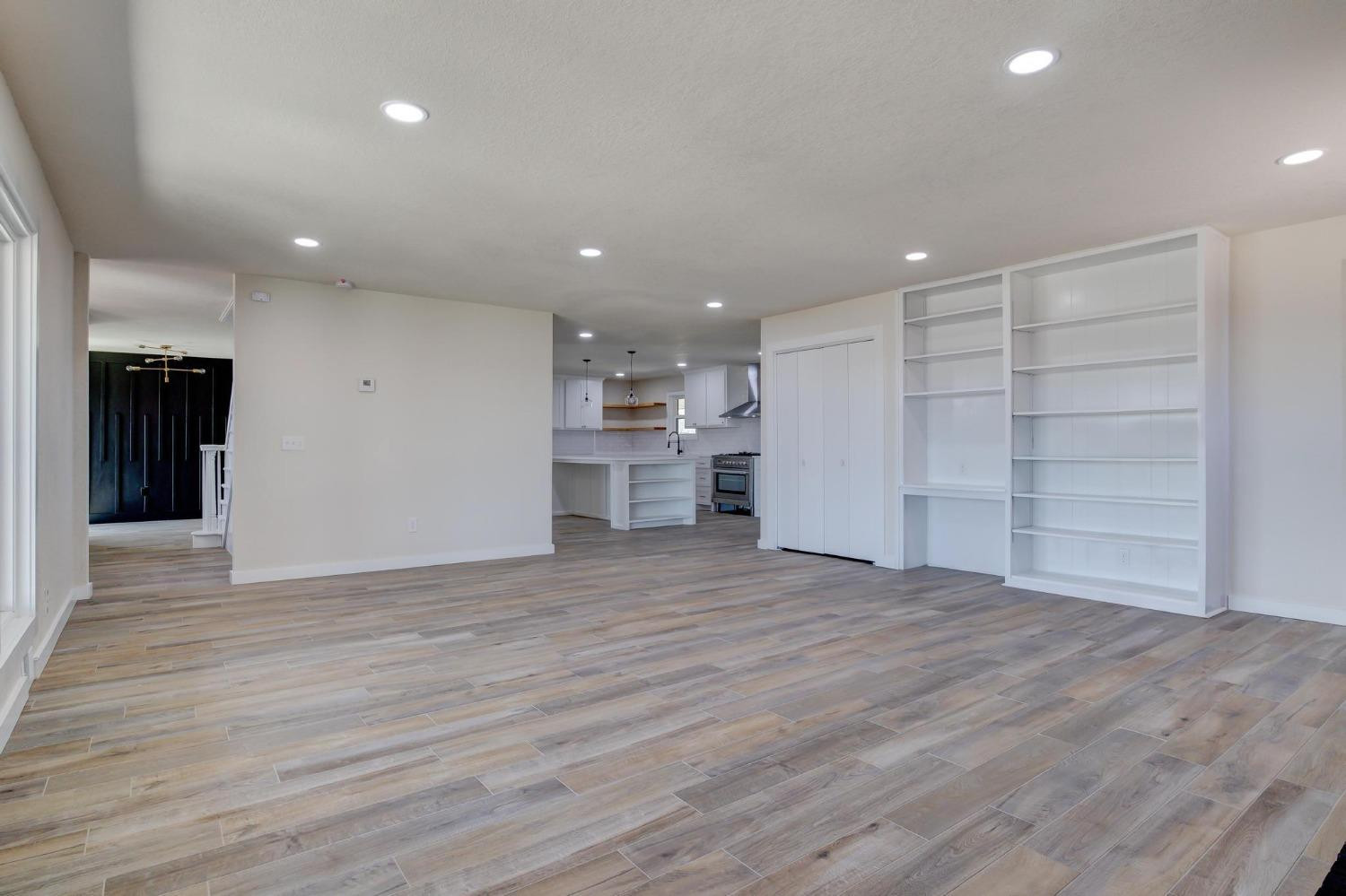 101 4th Street Plains, TX 79355 - Photo 17 of 50 Photo 17