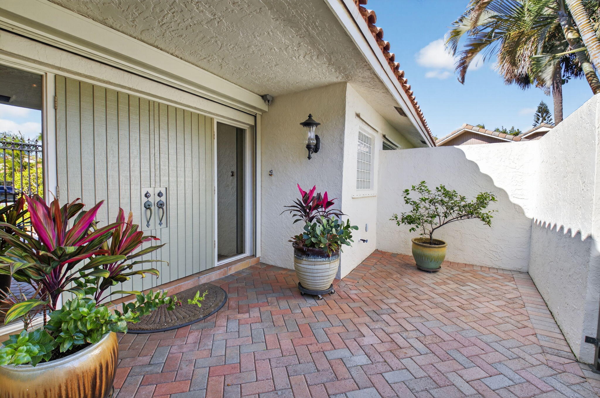 5470 Northwest 3rd Terrace Boca Raton, FL 33487 - Photo 5 of 72 GATED WALLED ENTRY