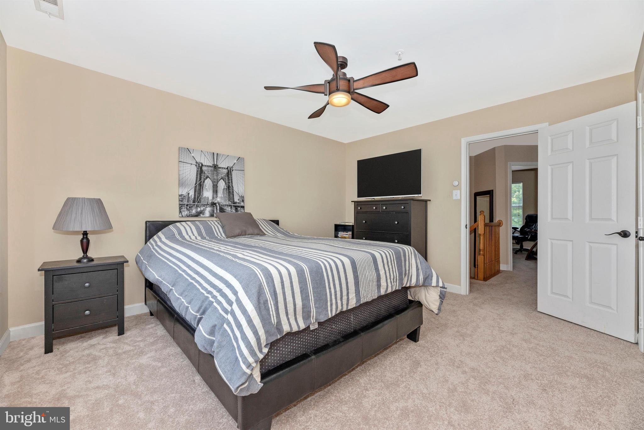 6432 View Point Court Frederick, MD 21703 - Photo 14 of 27 Ensuite Bath, Walk-In Closet & Ceiling Fan!