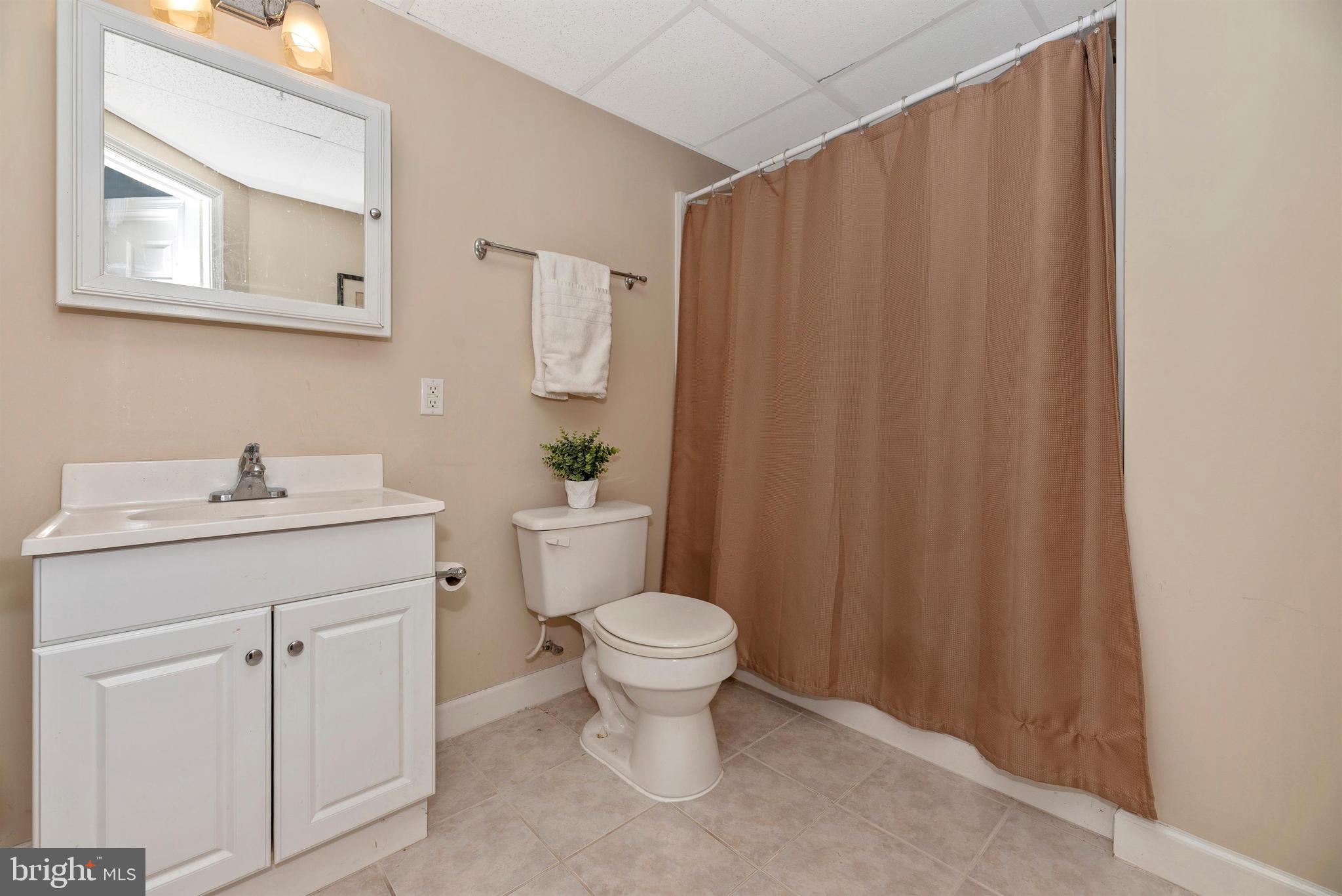6432 View Point Court Frederick, MD 21703 - Photo 23 of 27 Lower Level Full Bath