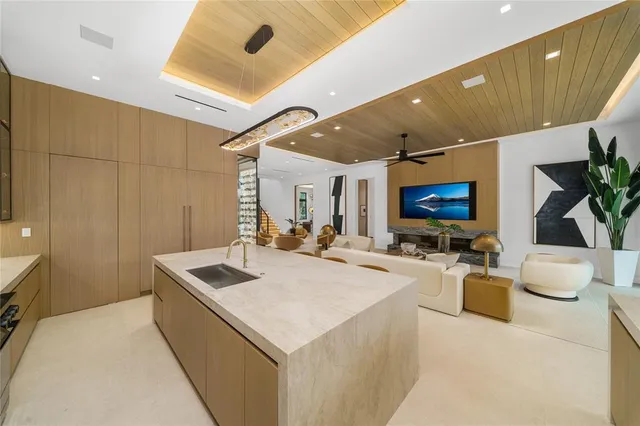 $11,500,000 | 6107 North Ocean Boulevard, Ocean Ridge, FL 33435