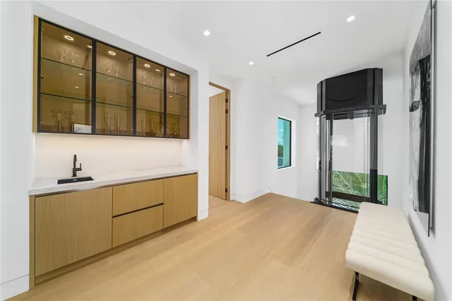 $11,500,000 | 6107 North Ocean Boulevard, Ocean Ridge, FL 33435