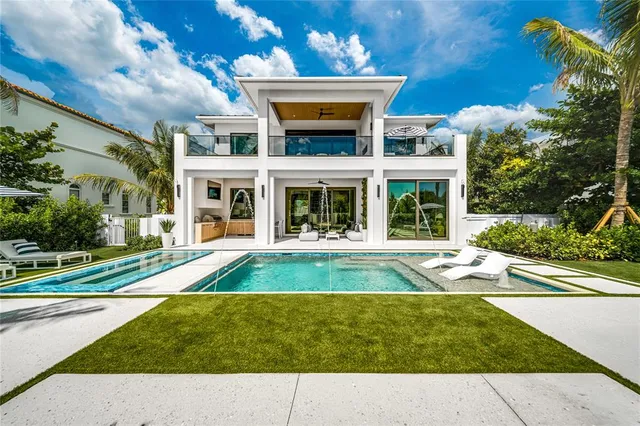 $11,500,000 | 6107 North Ocean Boulevard, Ocean Ridge, FL 33435