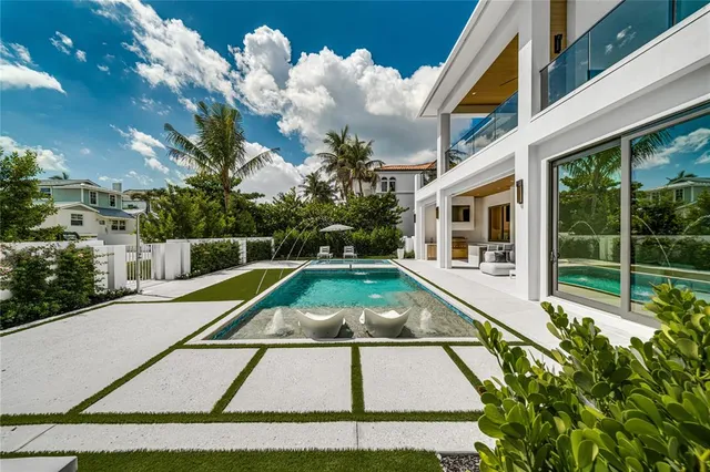 $11,500,000 | 6107 North Ocean Boulevard, Ocean Ridge, FL 33435