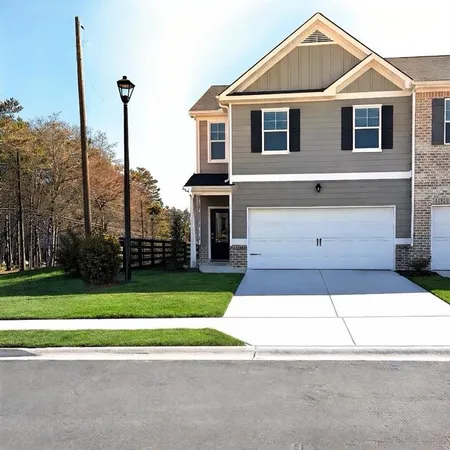 $298,400 | 6343 Towhee Way, Morrow, GA 30260
