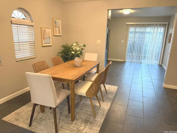 $1,795 | 102 Antrim Drive, San Antonio, TX 78218