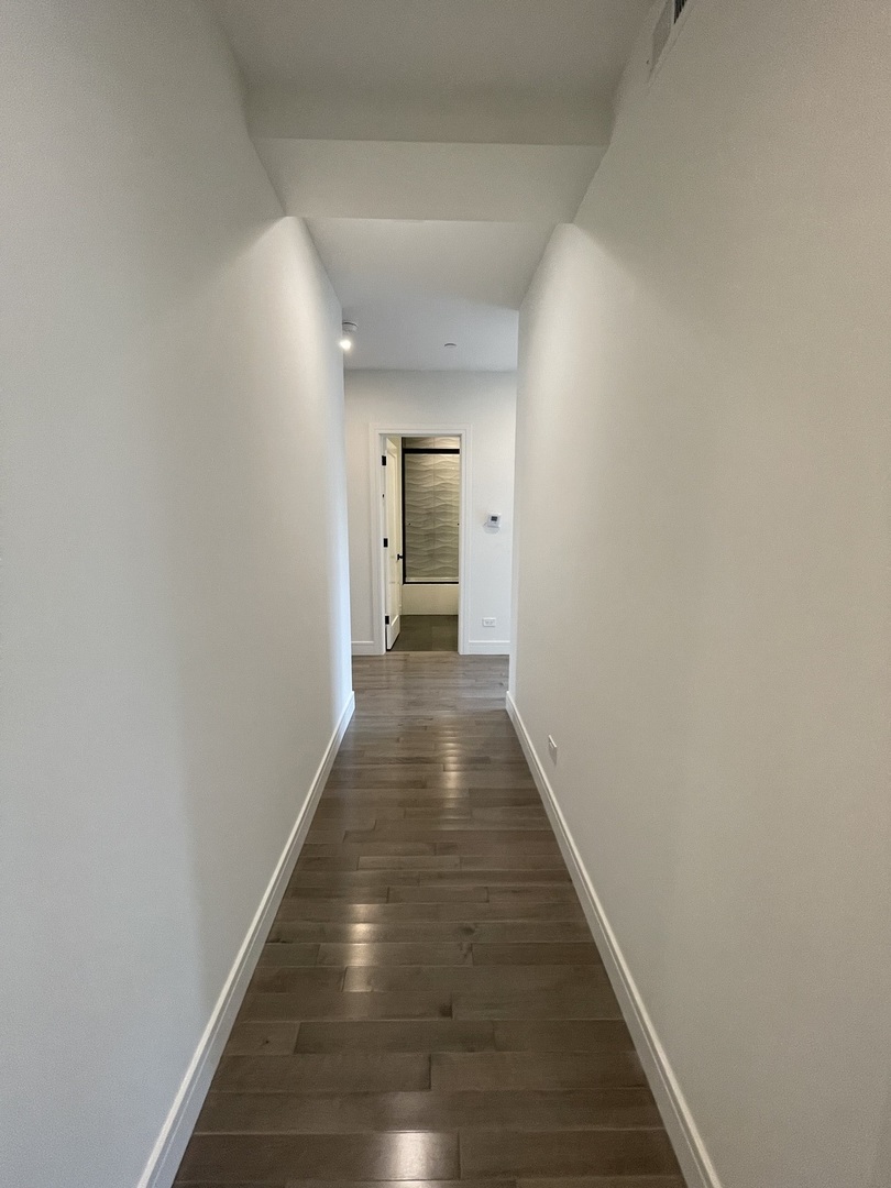 719 North Elizabeth Street, Unit 2 Chicago, IL 60642 - Photo 12 of 27