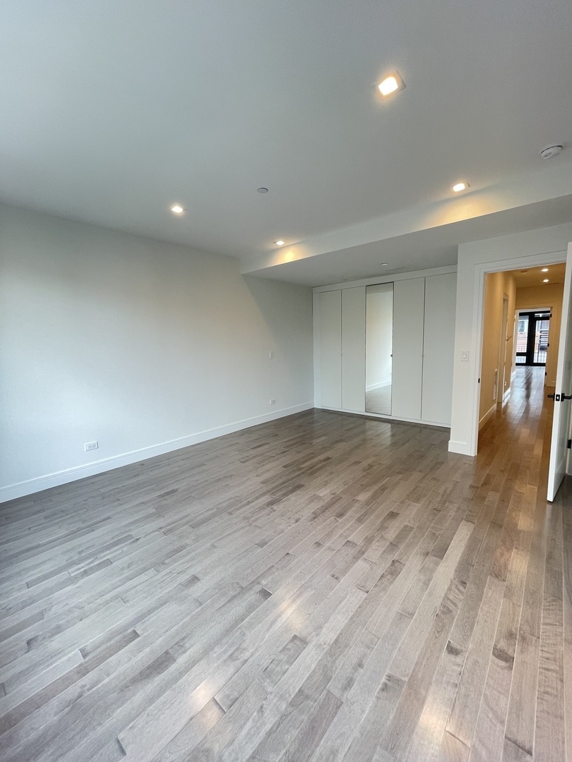 719 North Elizabeth Street, Unit 2 Chicago, IL 60642 - Photo 14 of 27