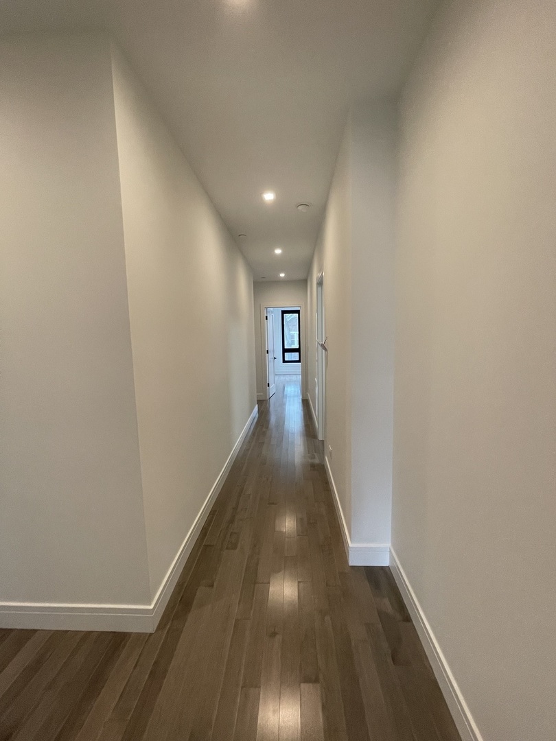 719 North Elizabeth Street, Unit 2 Chicago, IL 60642 - Photo 18 of 27