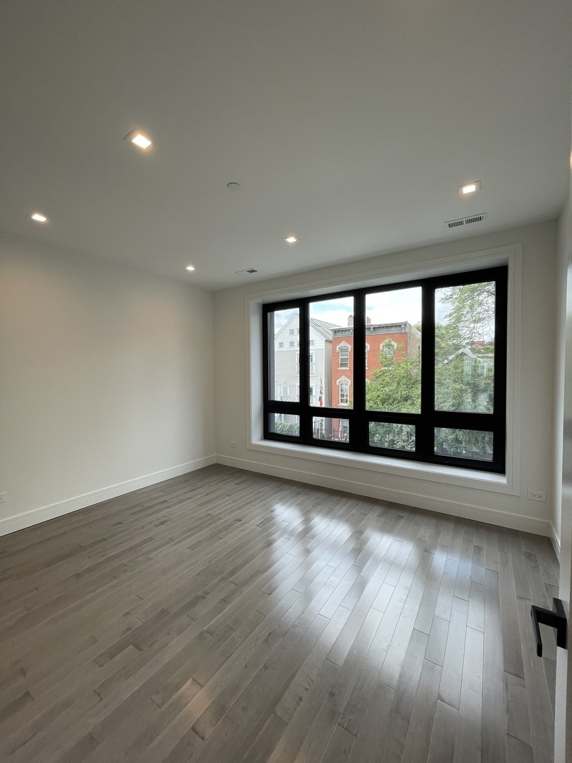 719 North Elizabeth Street, Unit 2 Chicago, IL 60642 - Photo 9 of 27