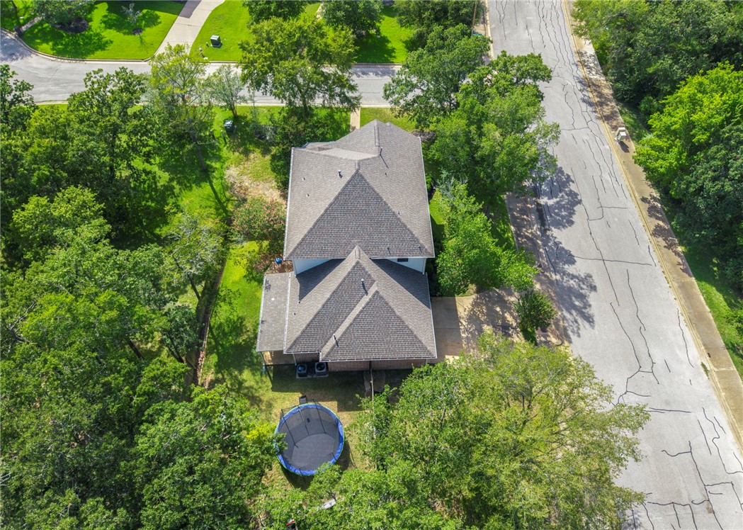 5601 Hampton Court Bryan, TX 77802 - Photo 2 of 28