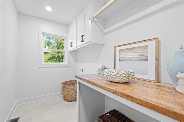 $1,199,995 | 10314 Sagamore Lane, Leawood, KS 66206