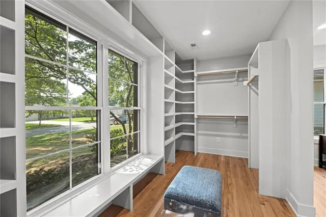 $1,199,995 | 10314 Sagamore Lane, Leawood, KS 66206