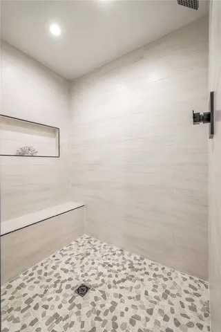 $1,199,995 | 10314 Sagamore Lane, Leawood, KS 66206