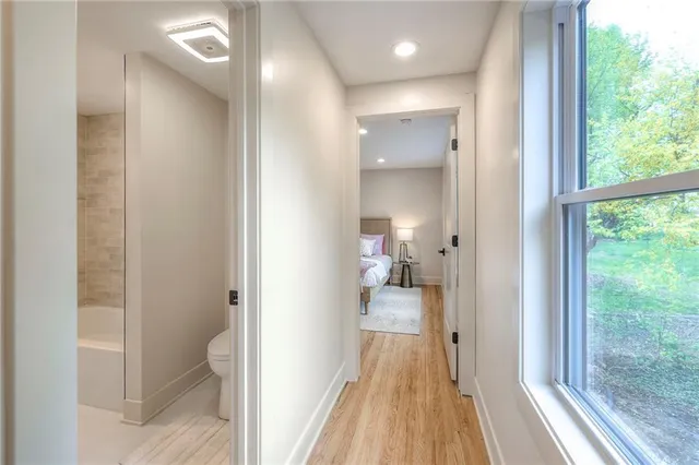 $1,199,995 | 10314 Sagamore Lane, Leawood, KS 66206