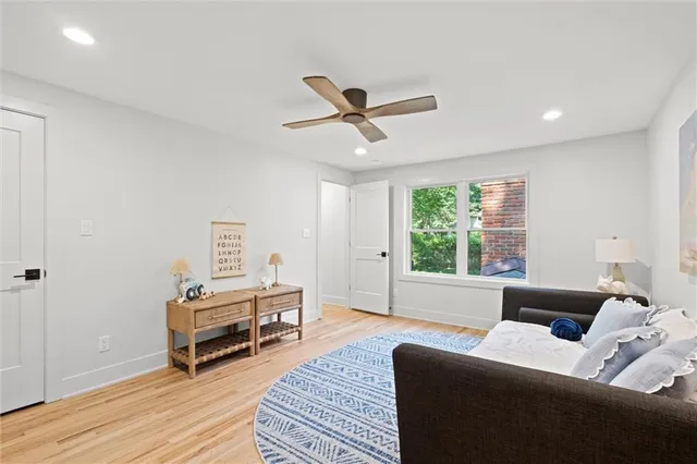 $1,199,995 | 10314 Sagamore Lane, Leawood, KS 66206