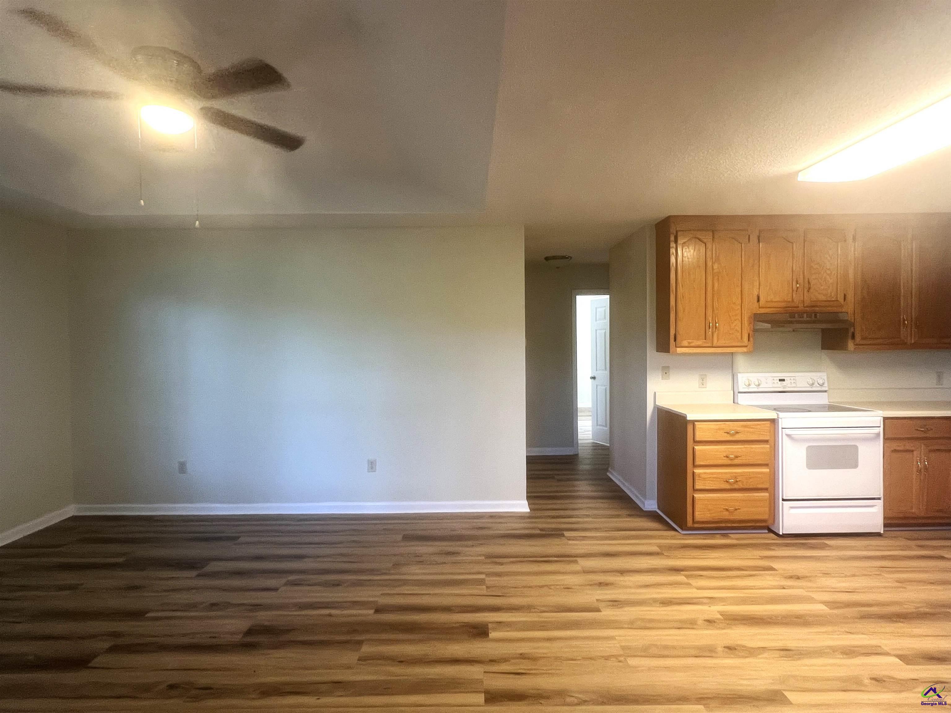312 Williams Road Cochran, GA 31014 - Photo 7 of 24