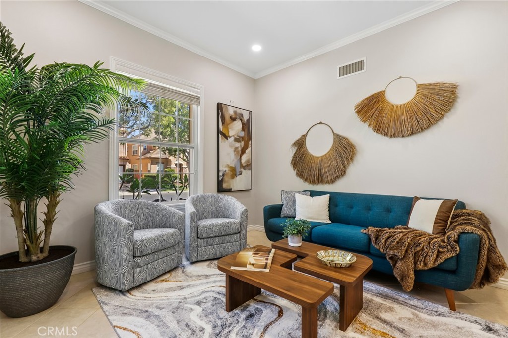 15 Bel Spring Irvine, CA 92602 - Photo 3 of 77