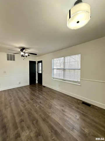 $169,000 | 2004 Plum Street, Jacksonville, IL 62650