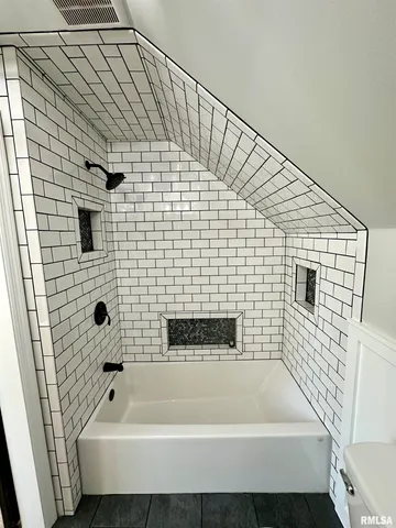 $169,000 | 2004 Plum Street, Jacksonville, IL 62650