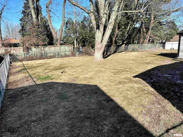 $169,000 | 2004 Plum Street, Jacksonville, IL 62650