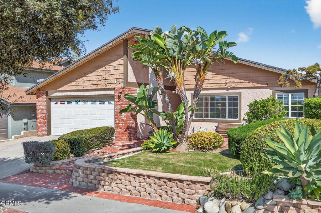 901 Indigo Place Oxnard, CA 93036 - Photo 2 of 38