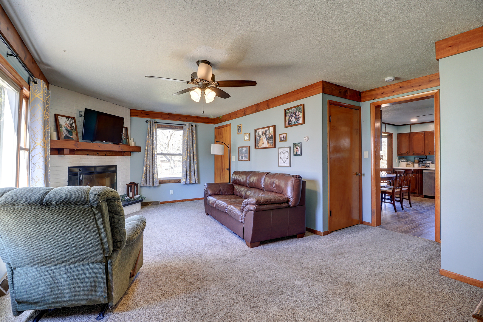 404 North Main Coleta, IL 61081 - Photo 2 of 30