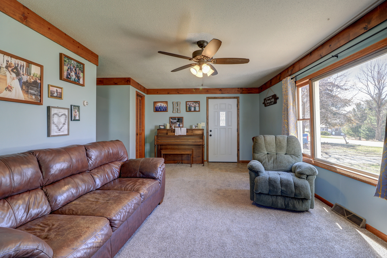 404 North Main Coleta, IL 61081 - Photo 5 of 30