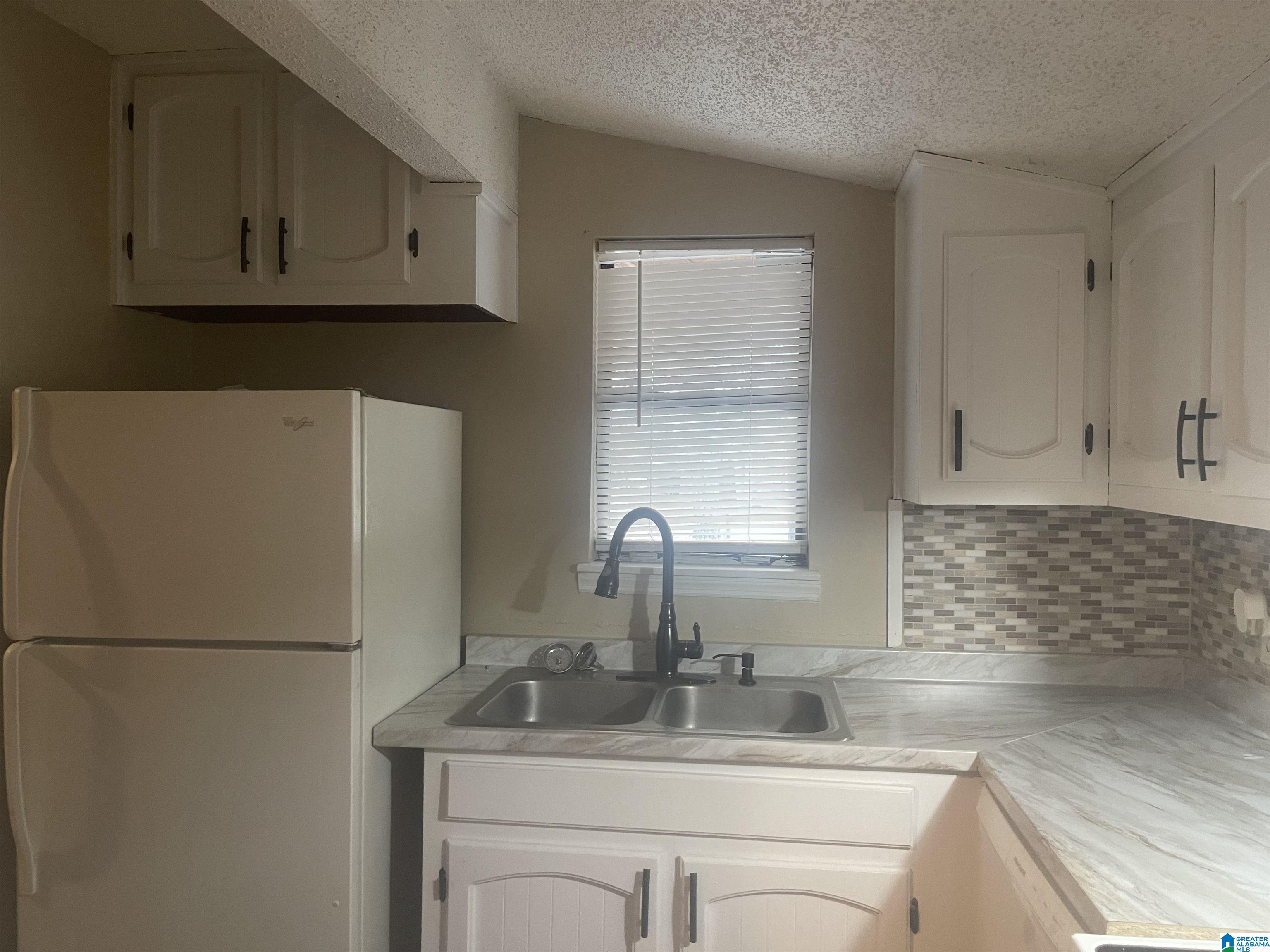 112 Debbie Street Talladega, AL 35160 - Photo 18 of 23