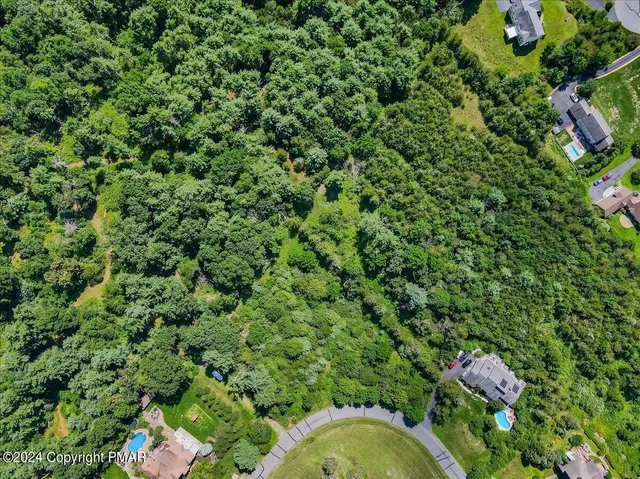 $300,000 | 19-20 Kettle Ridge Drive, Stroudsburg, PA 18360